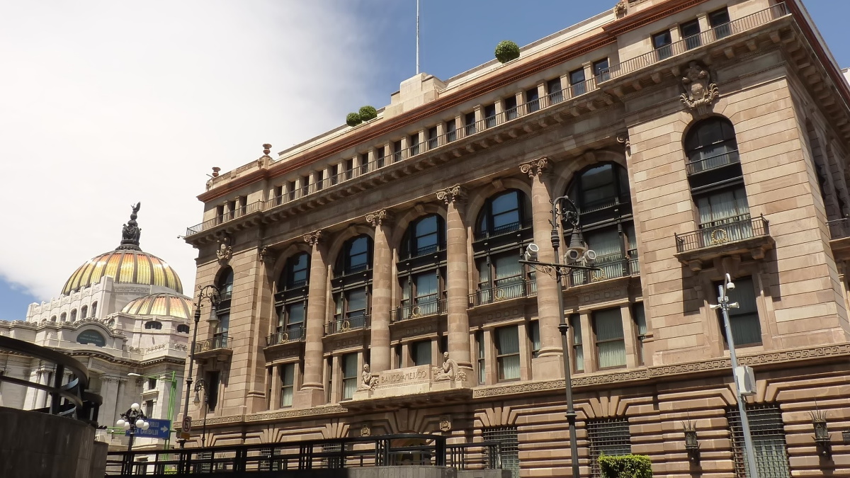 Banxico recorta un cuarto de punto la tasa de interés; la deja en 6.5 %